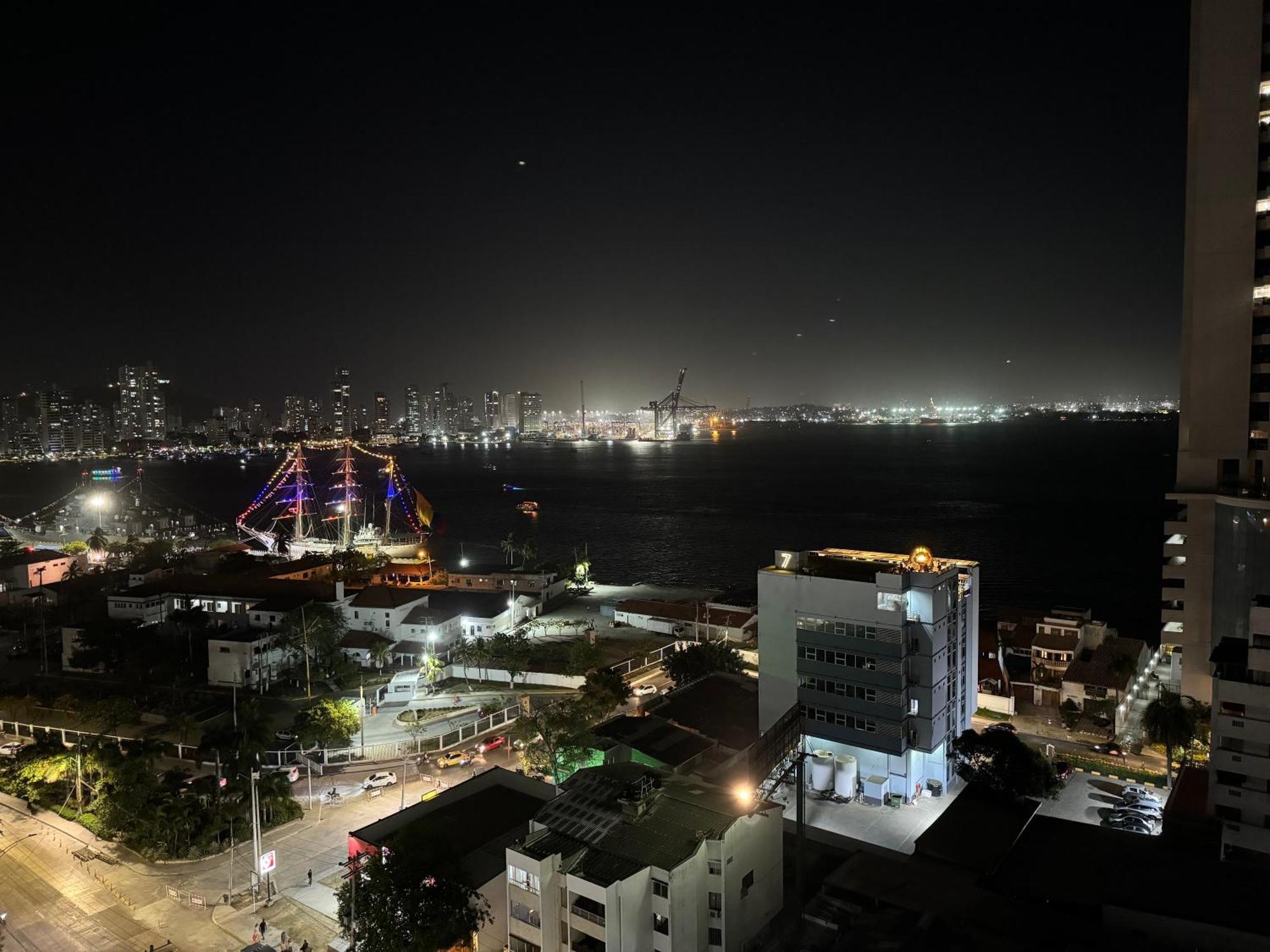 Apartamento Vista Lateral A La Playa By Icdi Daire Cartagena Dış mekan fotoğraf