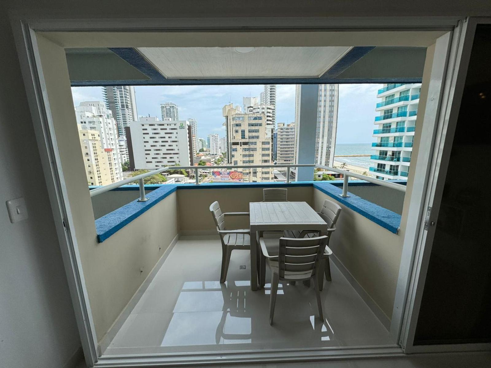 Apartamento Vista Lateral A La Playa By Icdi Daire Cartagena Dış mekan fotoğraf